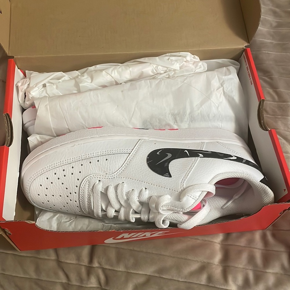 Nike court vision low